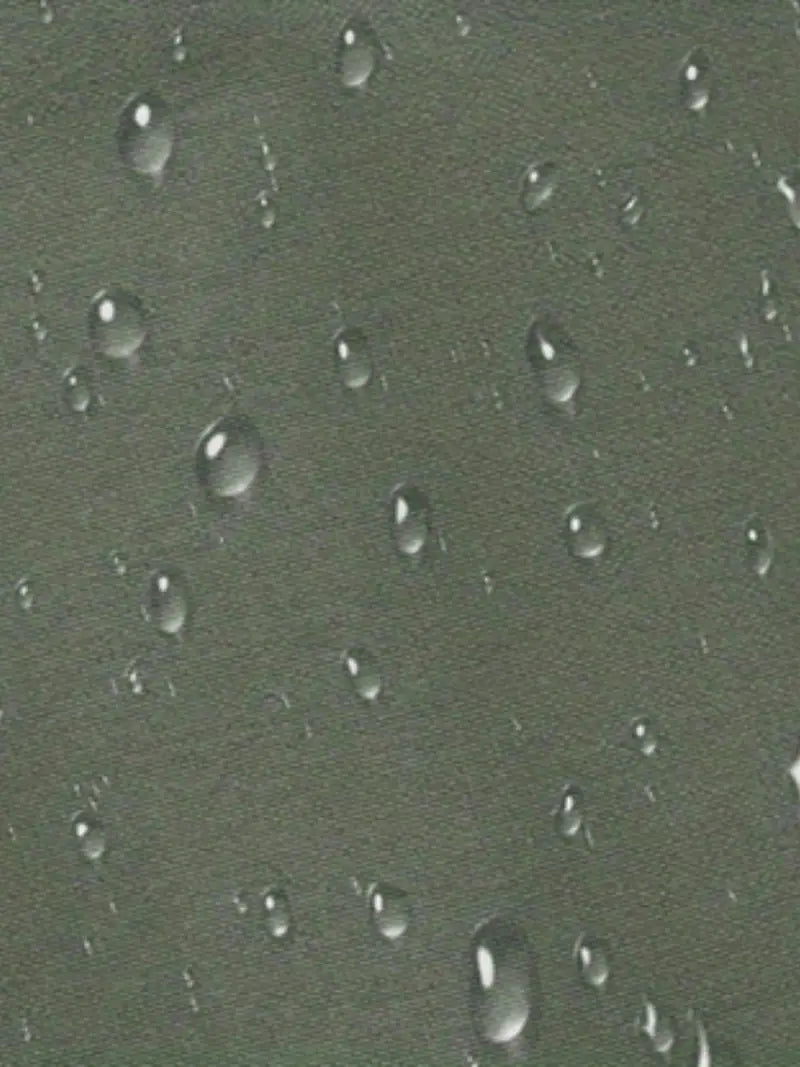 Wasserdichte Regenjacke für Herren mit Kapuze und Reißverschlusstaschen für den Außenbereich
