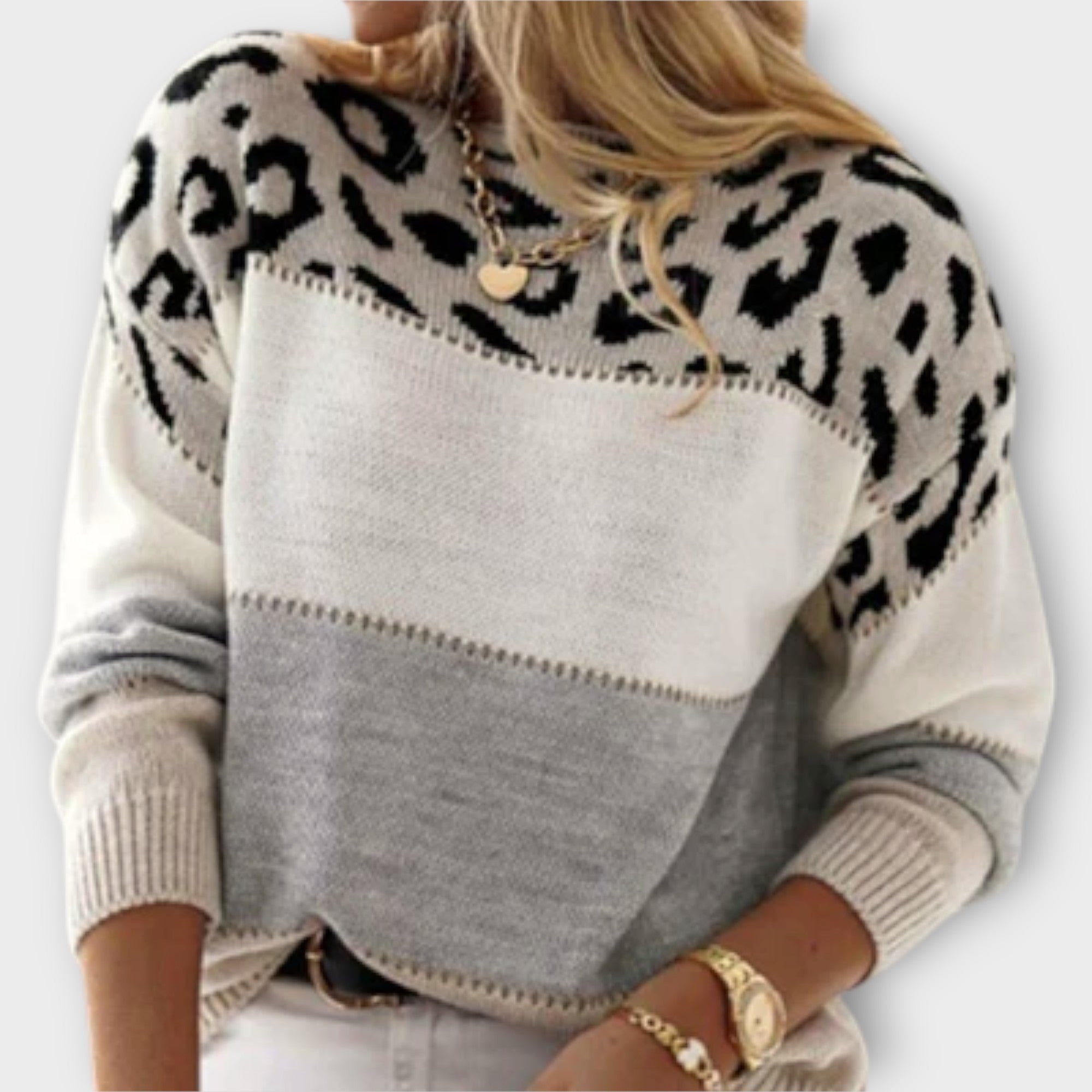 Aurora - Lässiger Pullover mit Leo-Design
