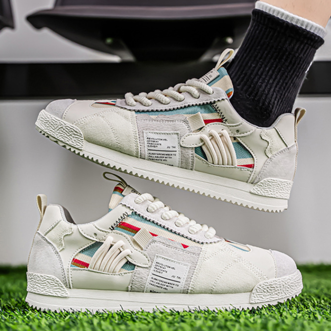 Retro-Sneaker Ultra Bequem