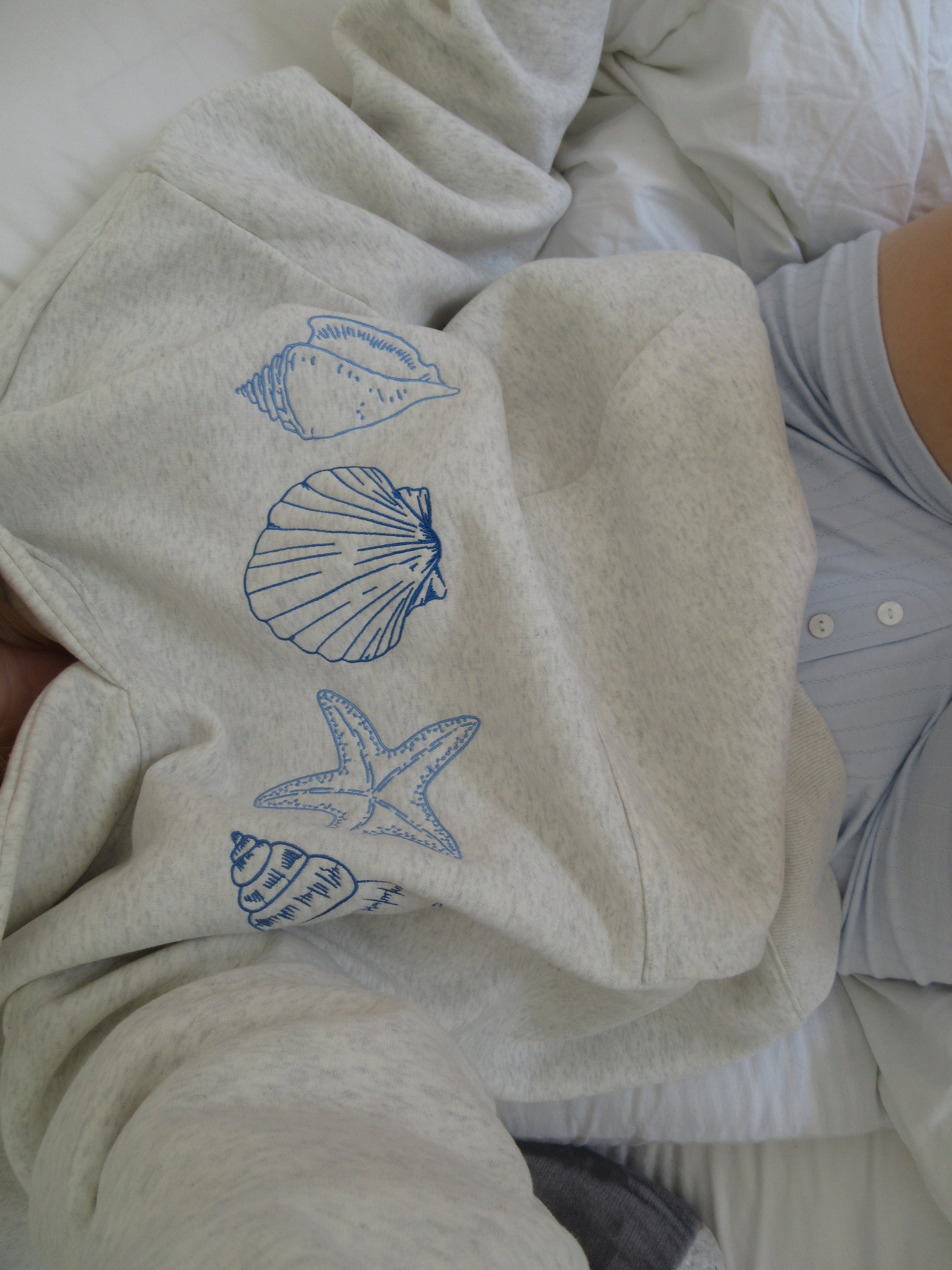 Ocenia | Unisex-Sweatshirt mit Muscheln