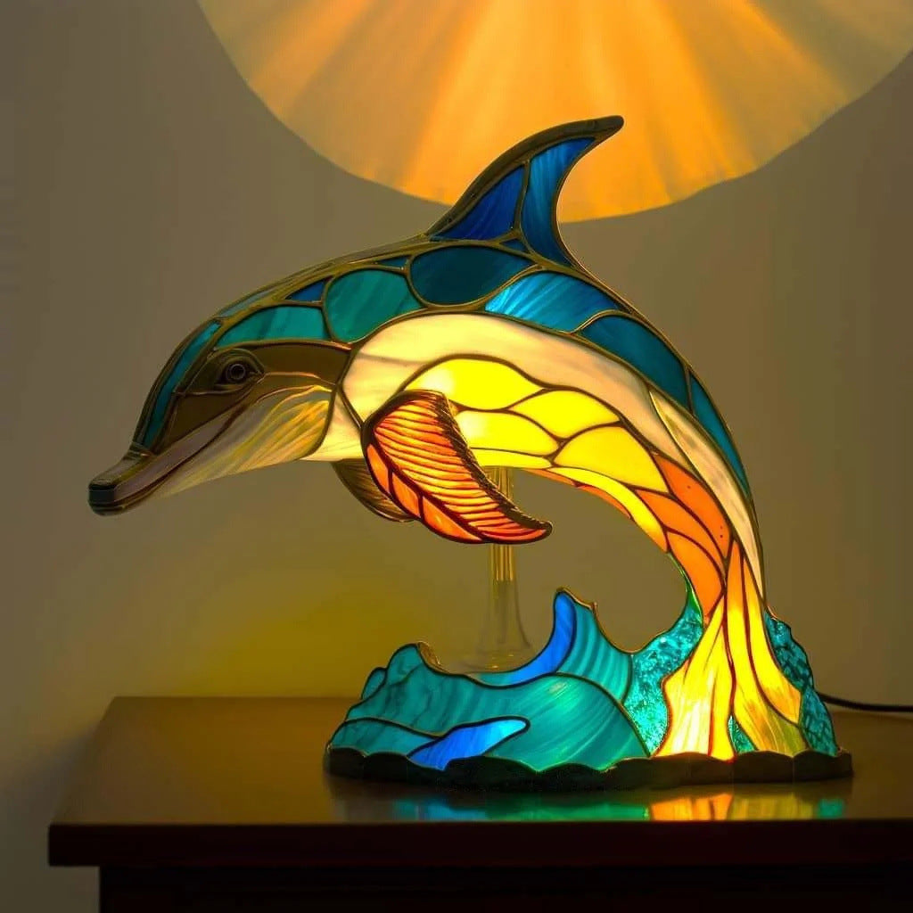 Marin – Magische Delfinlampe aus buntem Glas
