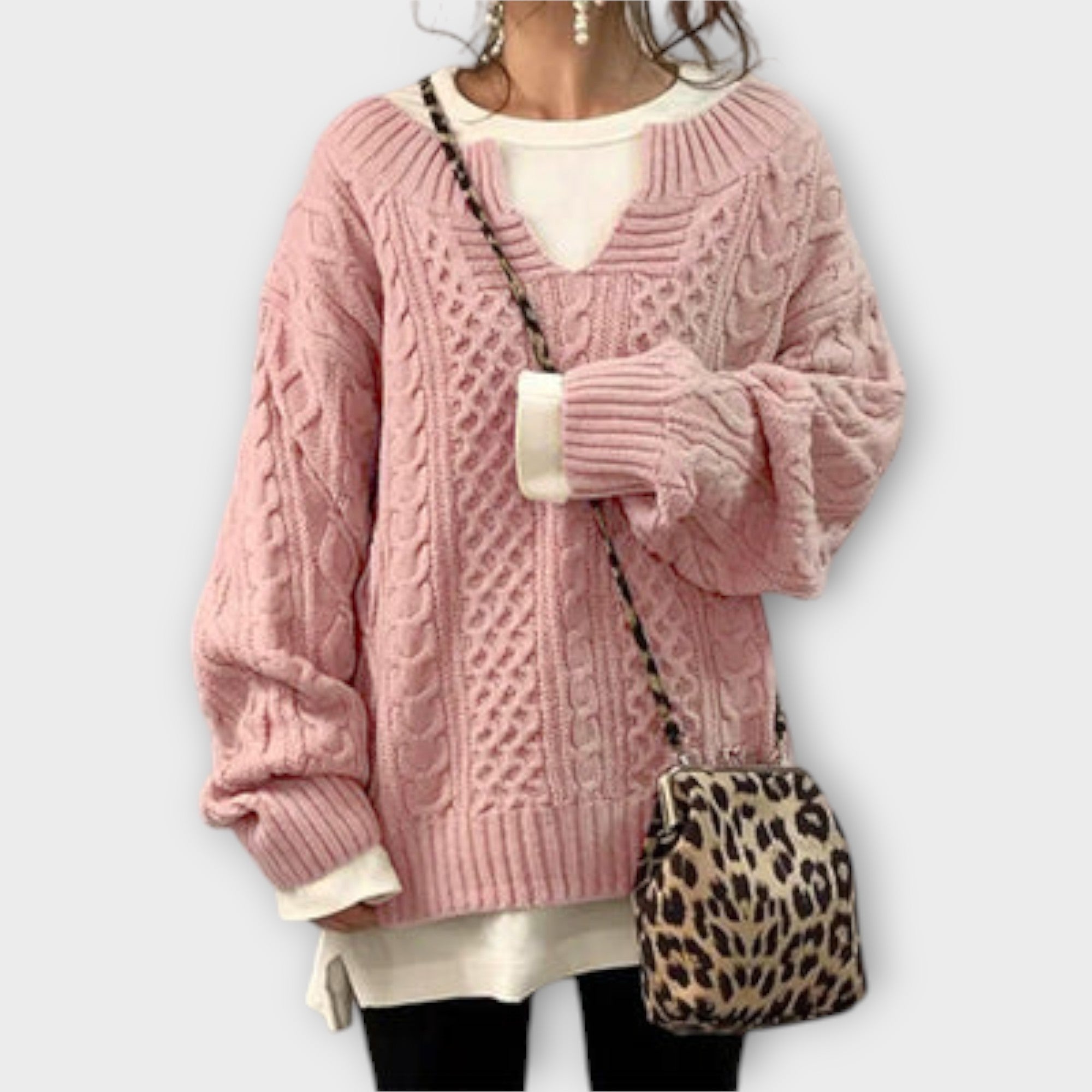 Aurora - Übergroßer Strickpullover mit Zopfmuster
