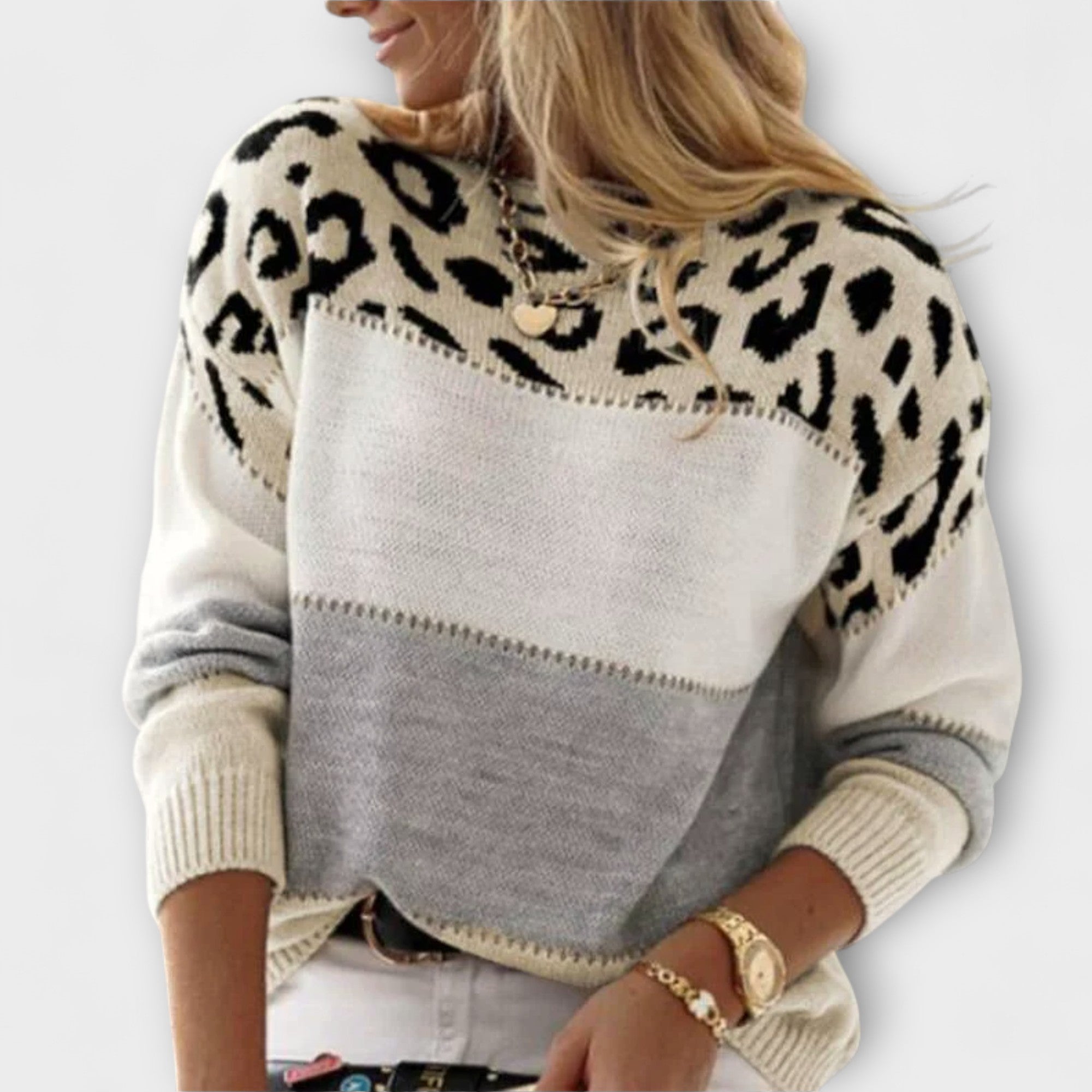 Aurora - Lässiger Pullover mit Leo-Design