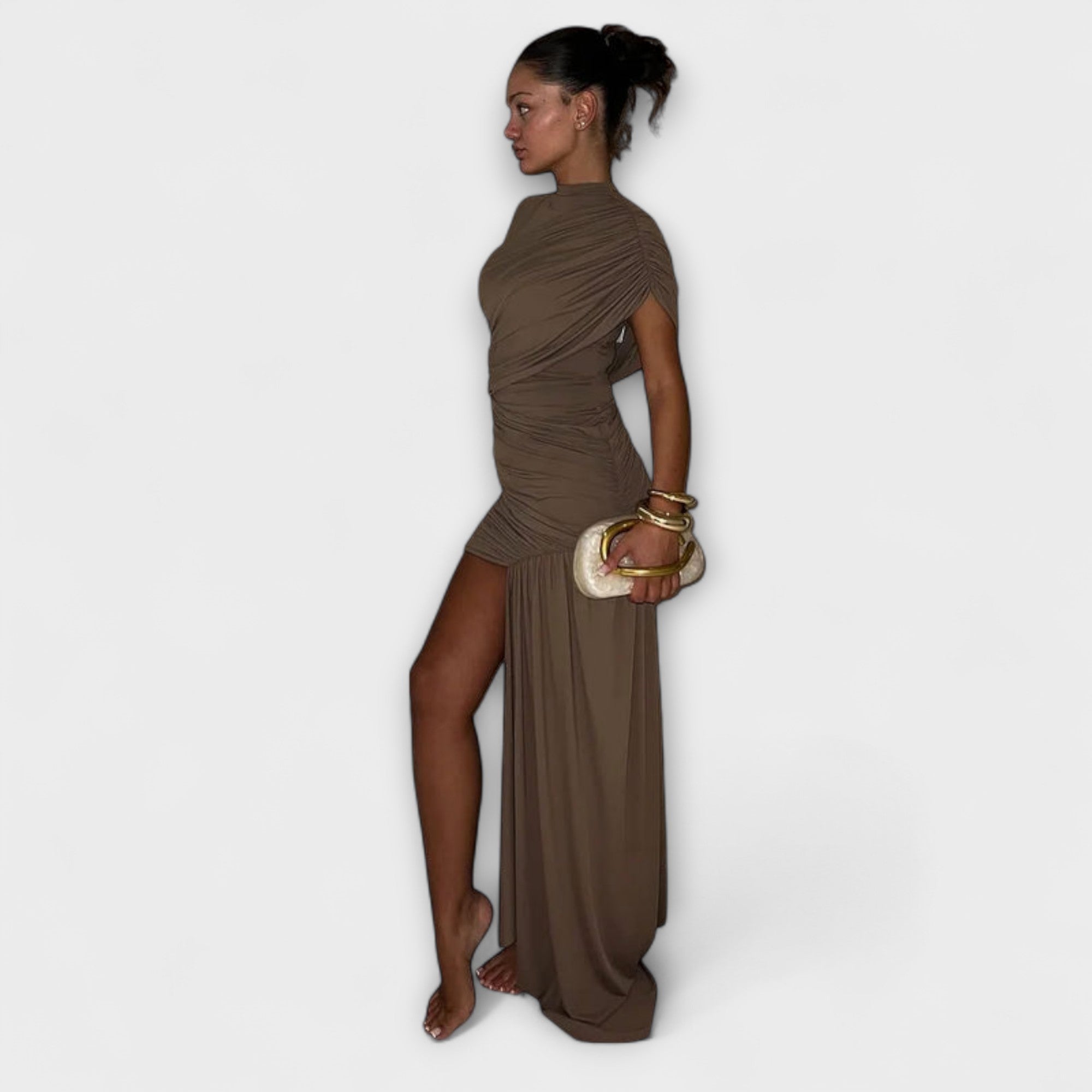 Aurora - Schickes, schmal geschnittenes Kleid mit Rundhalsausschnitt und Plissee