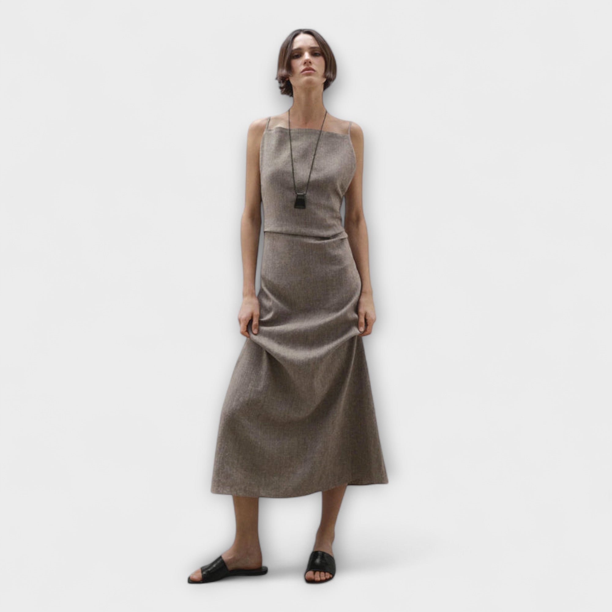 Clara - Fließendes Maxikleid aus Leinenmischung