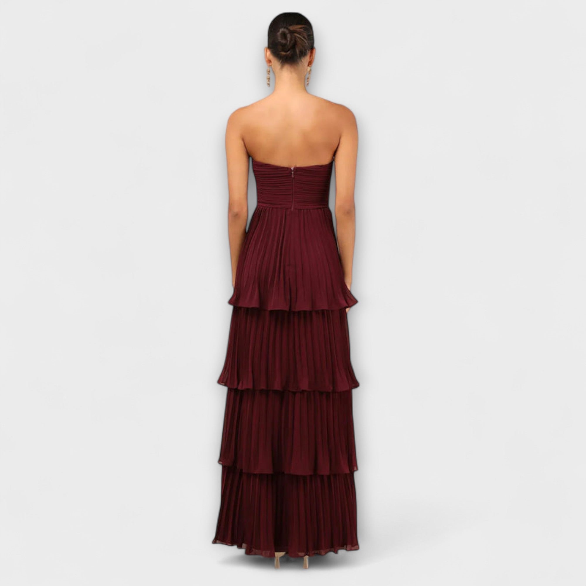 Aurena - Trägerloses, gestuftes Maxikleid