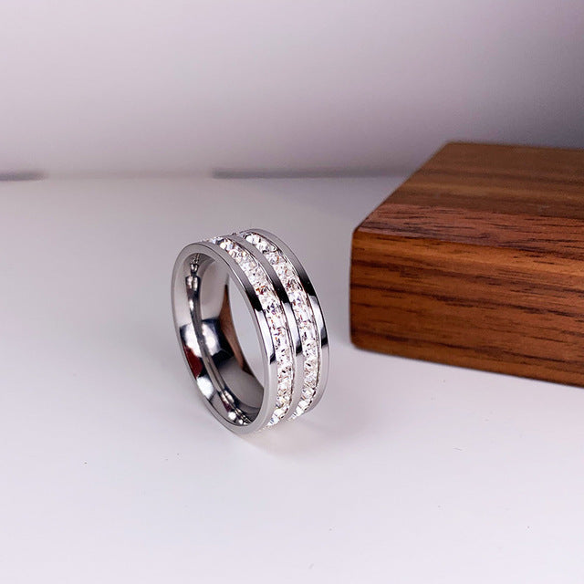 LUMINA SERENA | REFLEXIONEN DER ELEGANZ RING