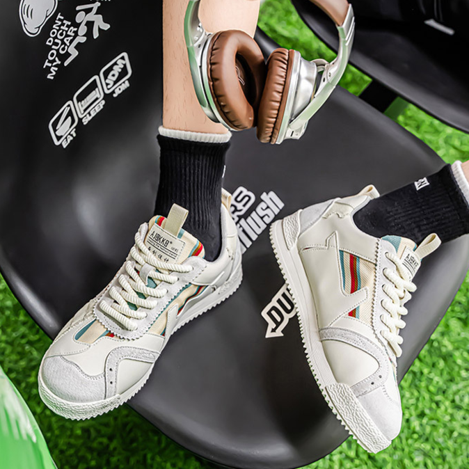 Retro-Sneaker Ultra Bequem