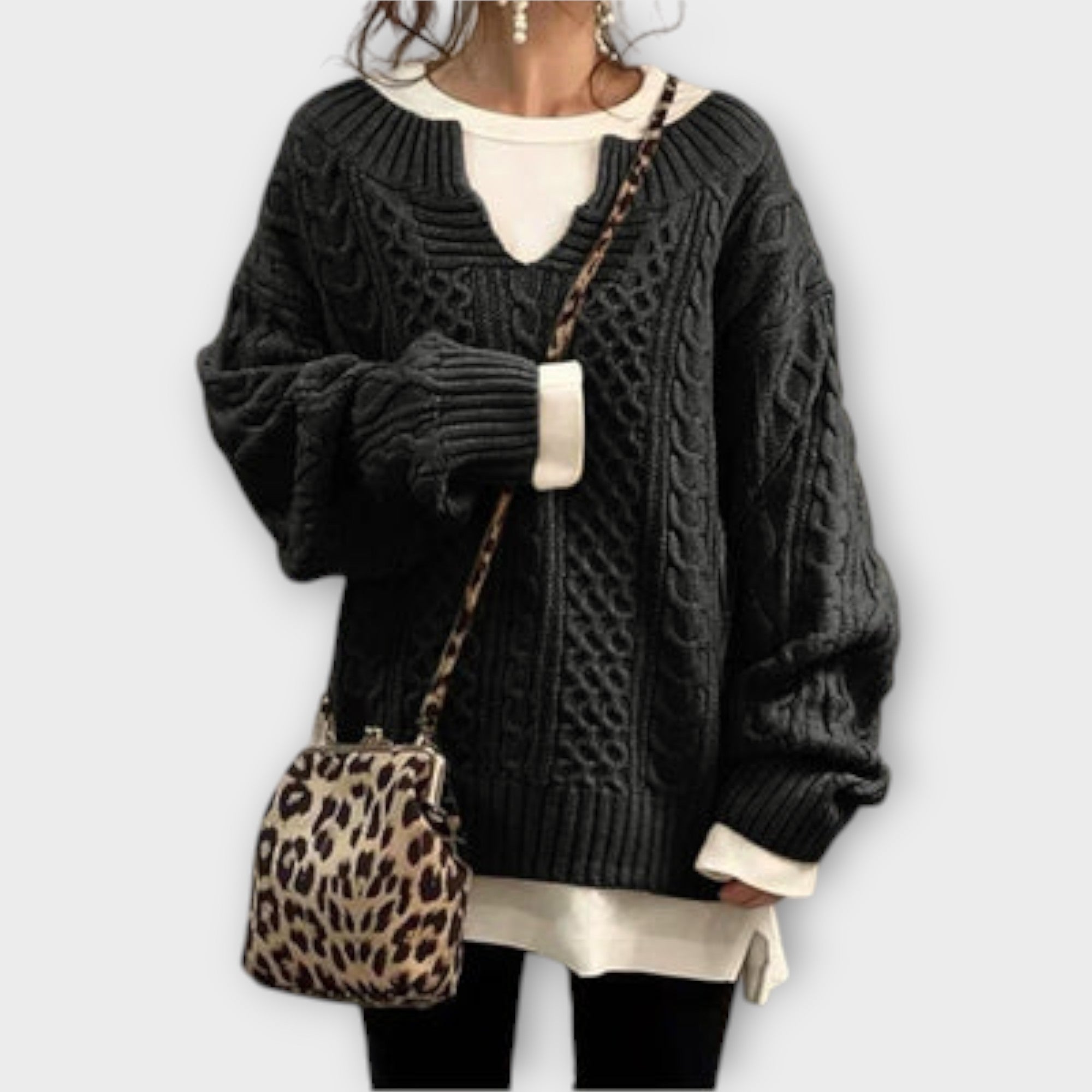 Aurora - Übergroßer Strickpullover mit Zopfmuster