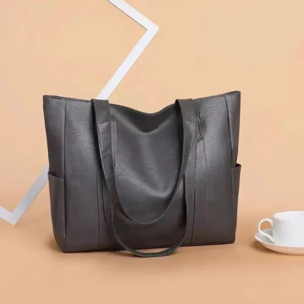 Nora | Luxuriöse, minimalistische Schultertasche