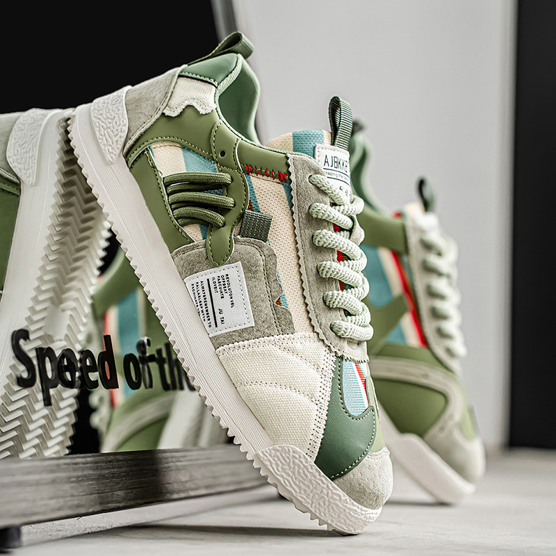 Retro-Sneaker Ultra Bequem