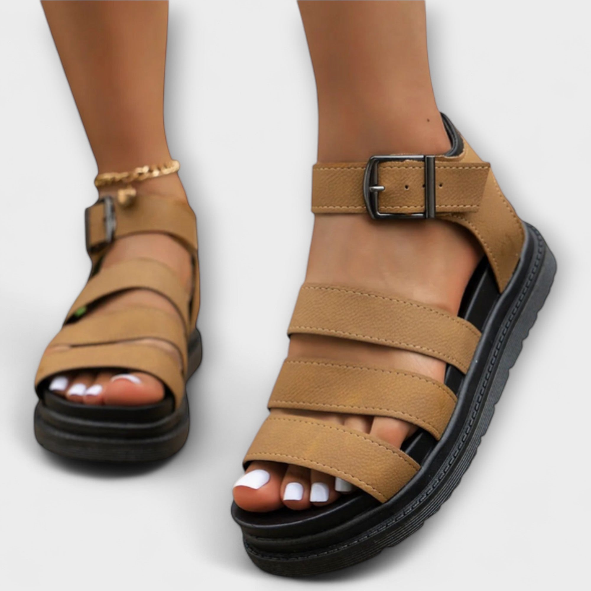 Aurora – Sandalen mit mehreren Riemen und Schnalle