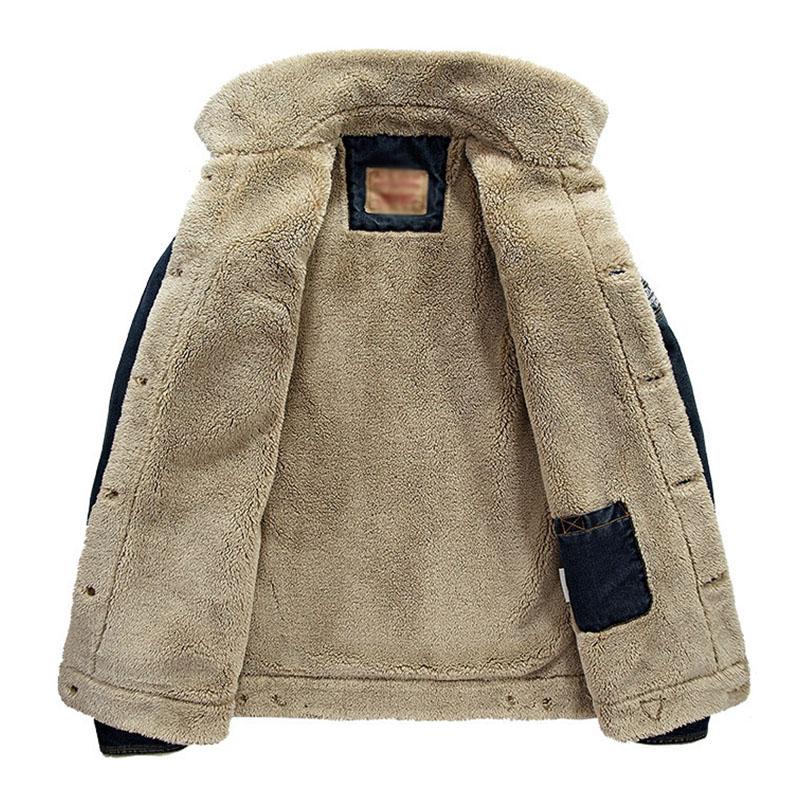 Geknöpfte Jacke mit Revers für Herren