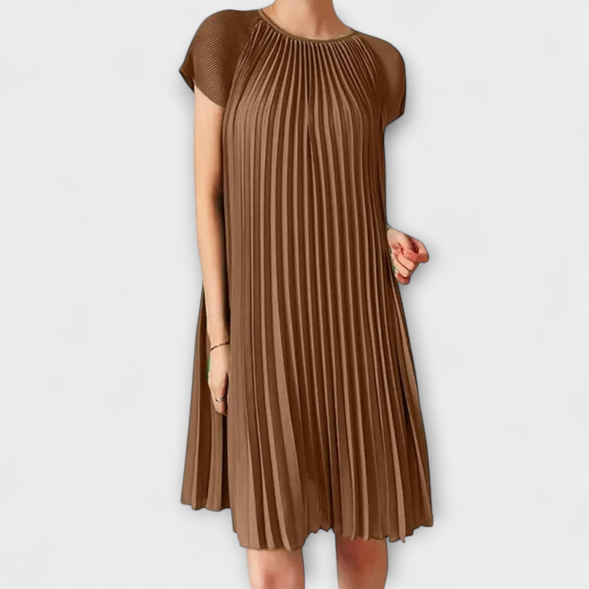 The product title remains unchanged: "Elegantes Plisseekleid".